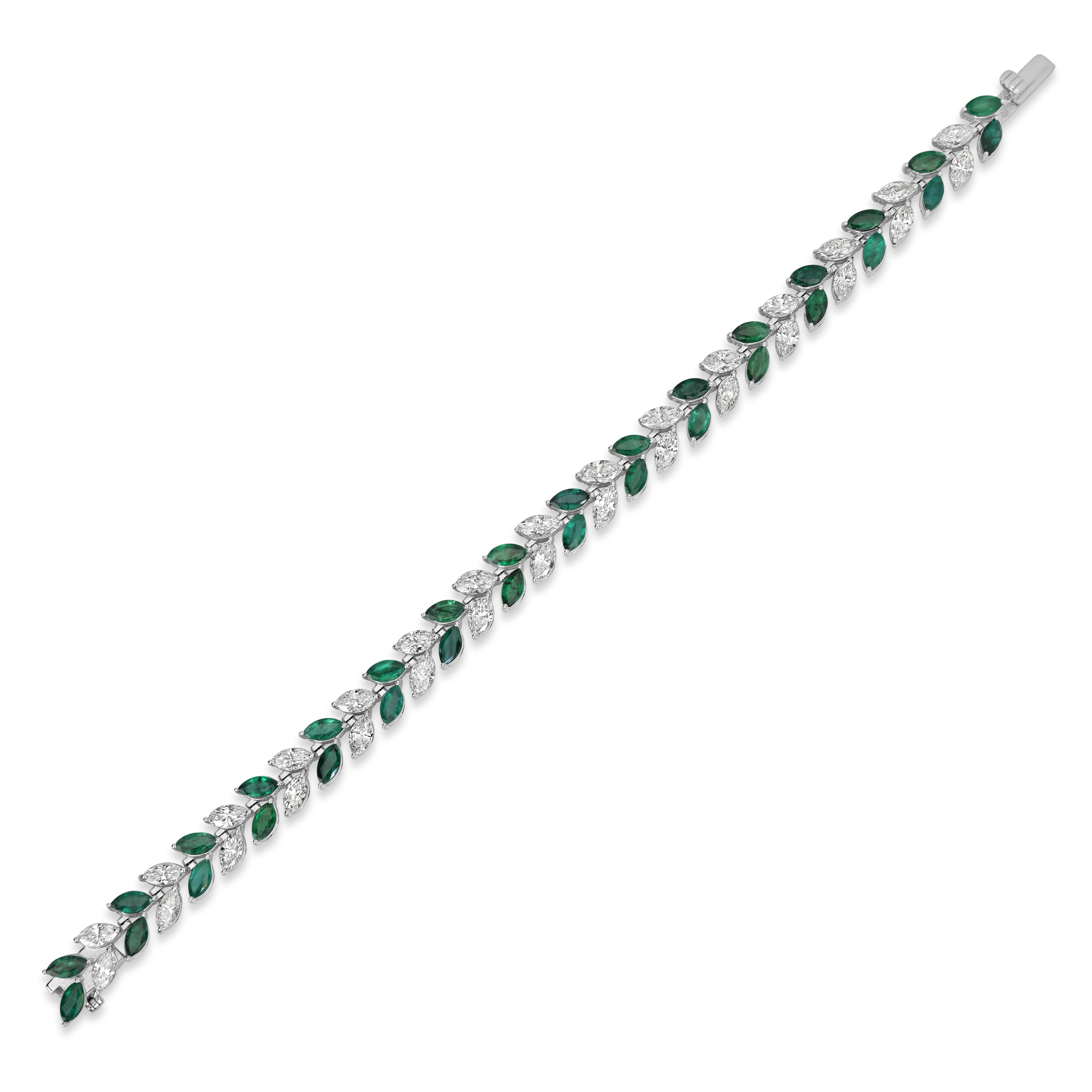 8.11 ct Diamond and 8.78 ct Emerald Bracelet in 18K White Gold