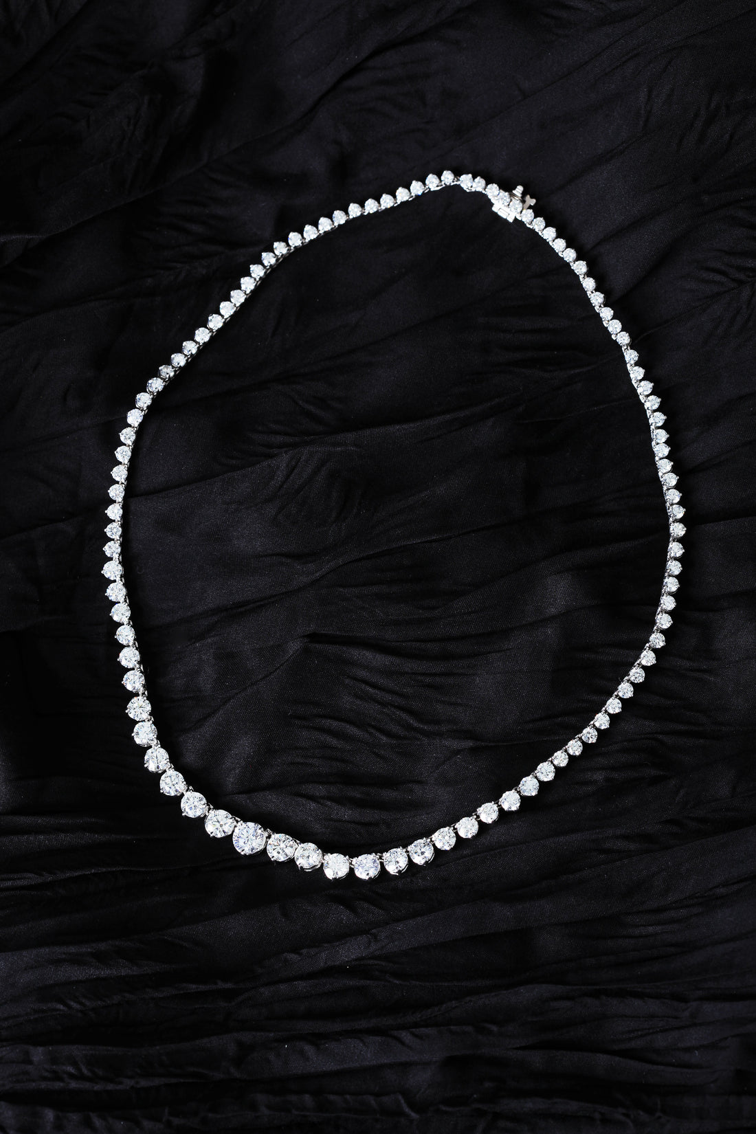 15.23 ct Graduated Diamond Tennis Necklace in 18K White Gold