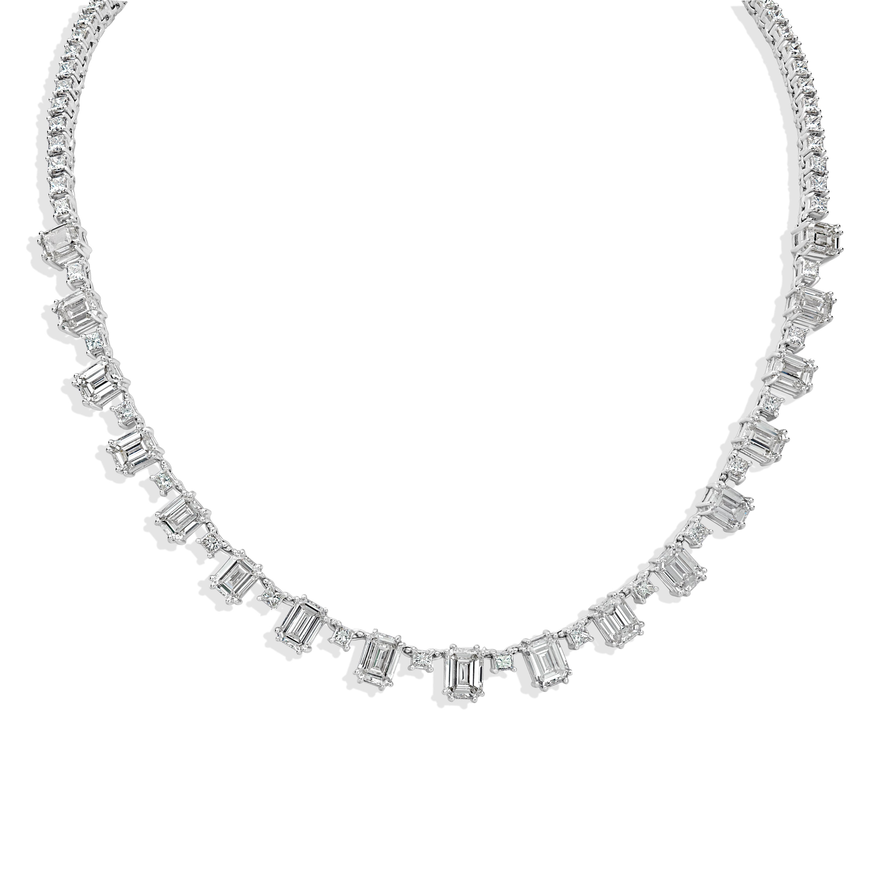 25.35 ct Diamond Necklace in 18K White Gold