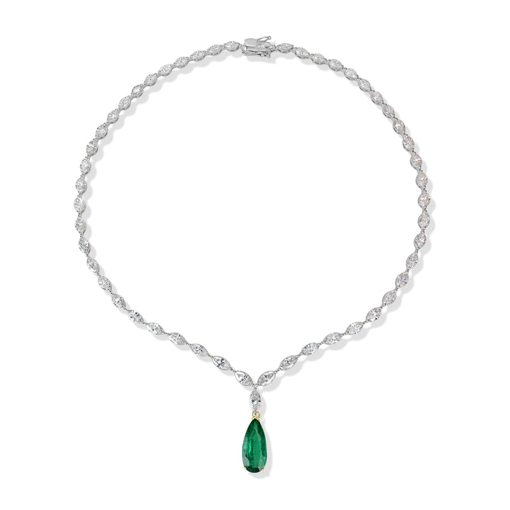 24.74 ct  Diamond & 8.51 ct Green Emerald Necklace in Platinum