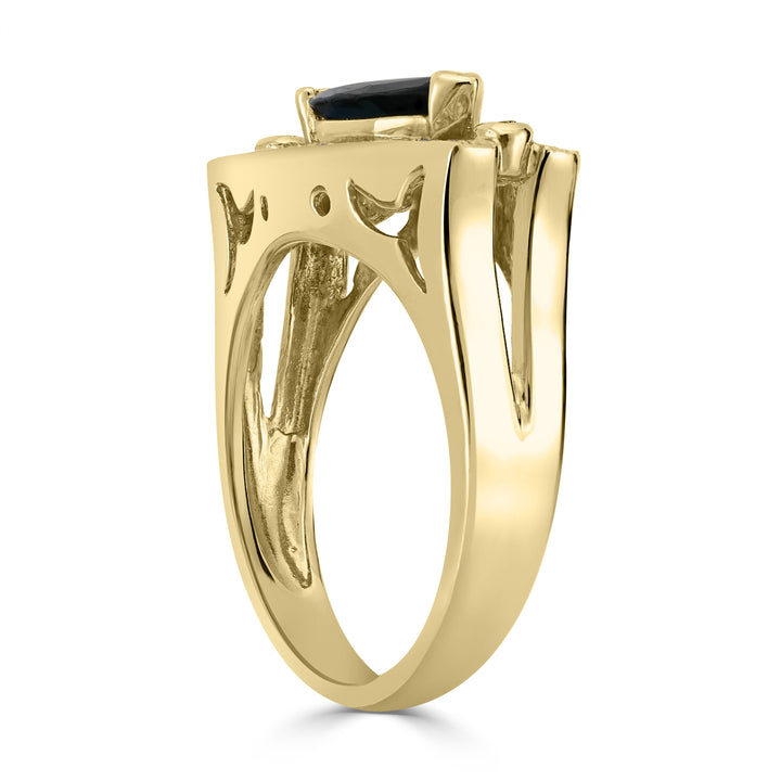 0.90 ct Sapphire & Diamond Ring in 14K Yellow Gold