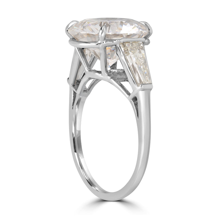 6.20 ct Solitaire Round Diamond Engagement Ring