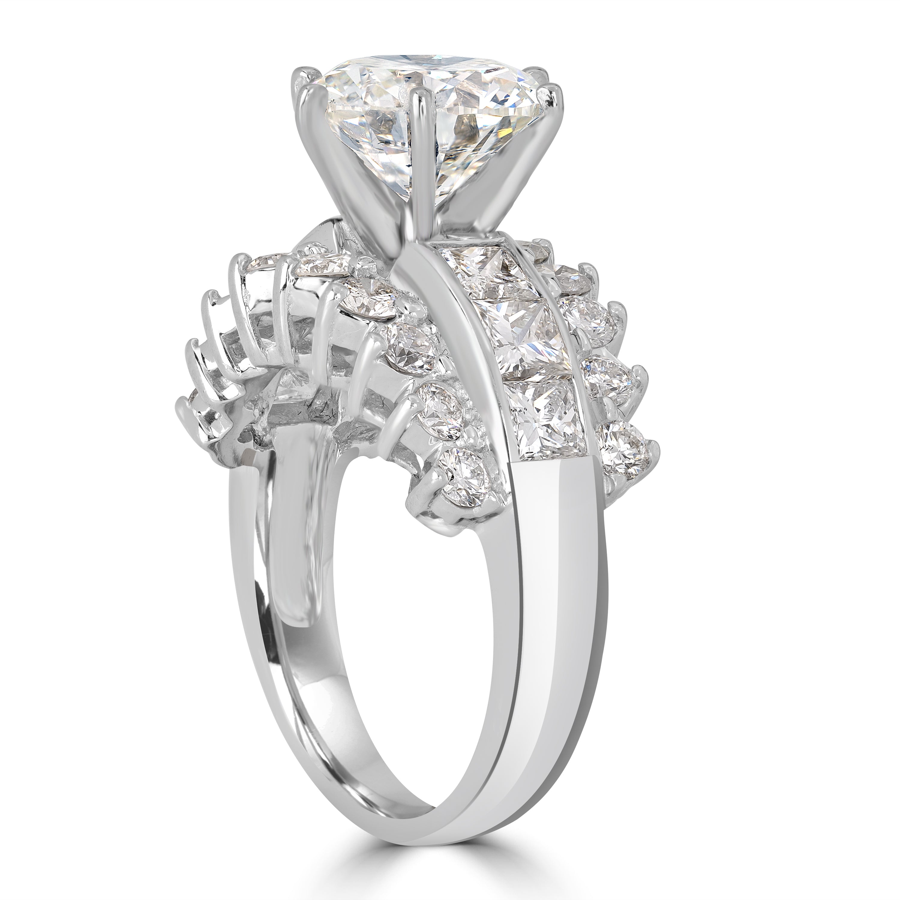 5.40 ctw Solitaire Round Diamond Engagement Ring in 18K White Gold - GIA Certified
