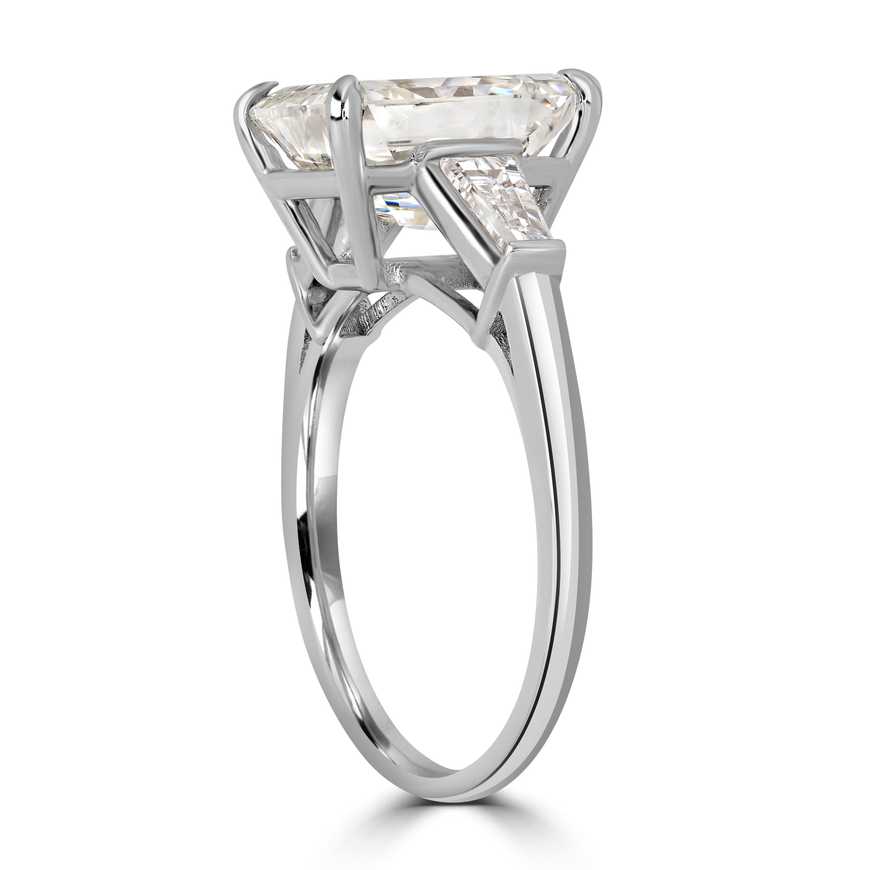 4.42 ctw Solitaire Radiant Diamond Engagement Ring in Platinum - EGL Certified
