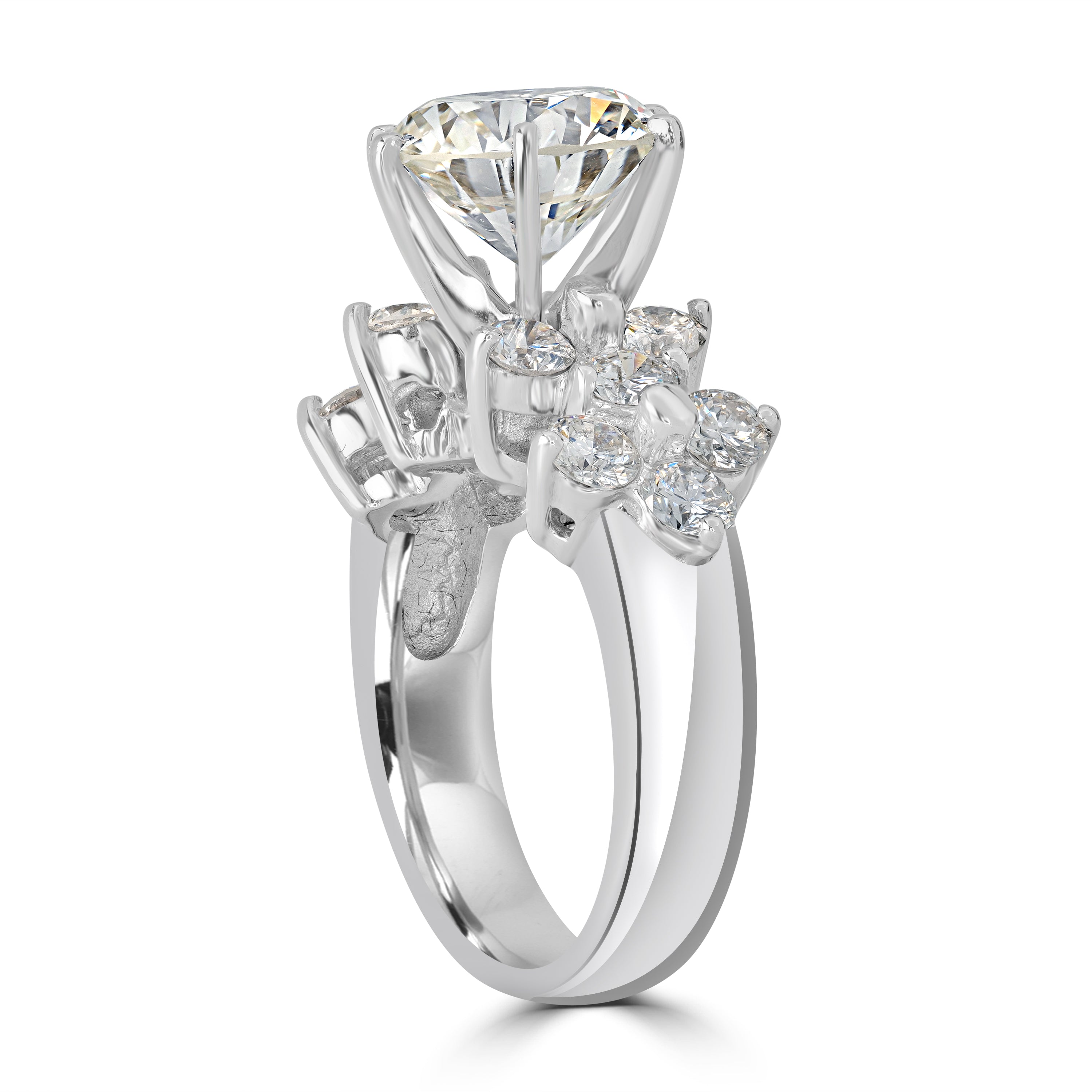5.65 ctw Solitaire Round Diamond Ring in 18K White Gold - EGL Certified