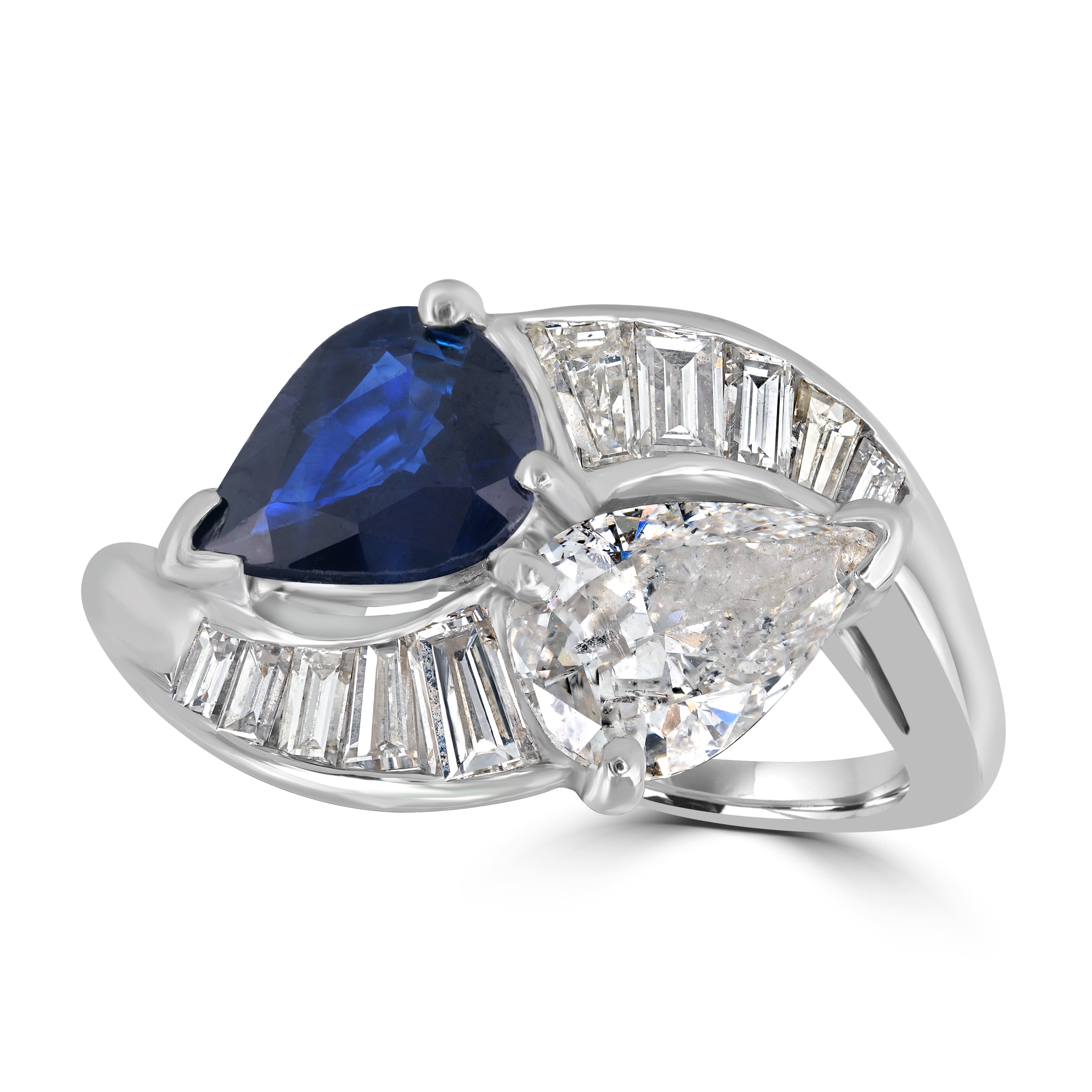 1.00 ct Solitaire Pear Shape Diamond Cluster Ring in Platinum