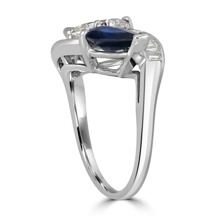 1.00 ct Solitaire Pear Shape Diamond Cluster Ring in Platinum
