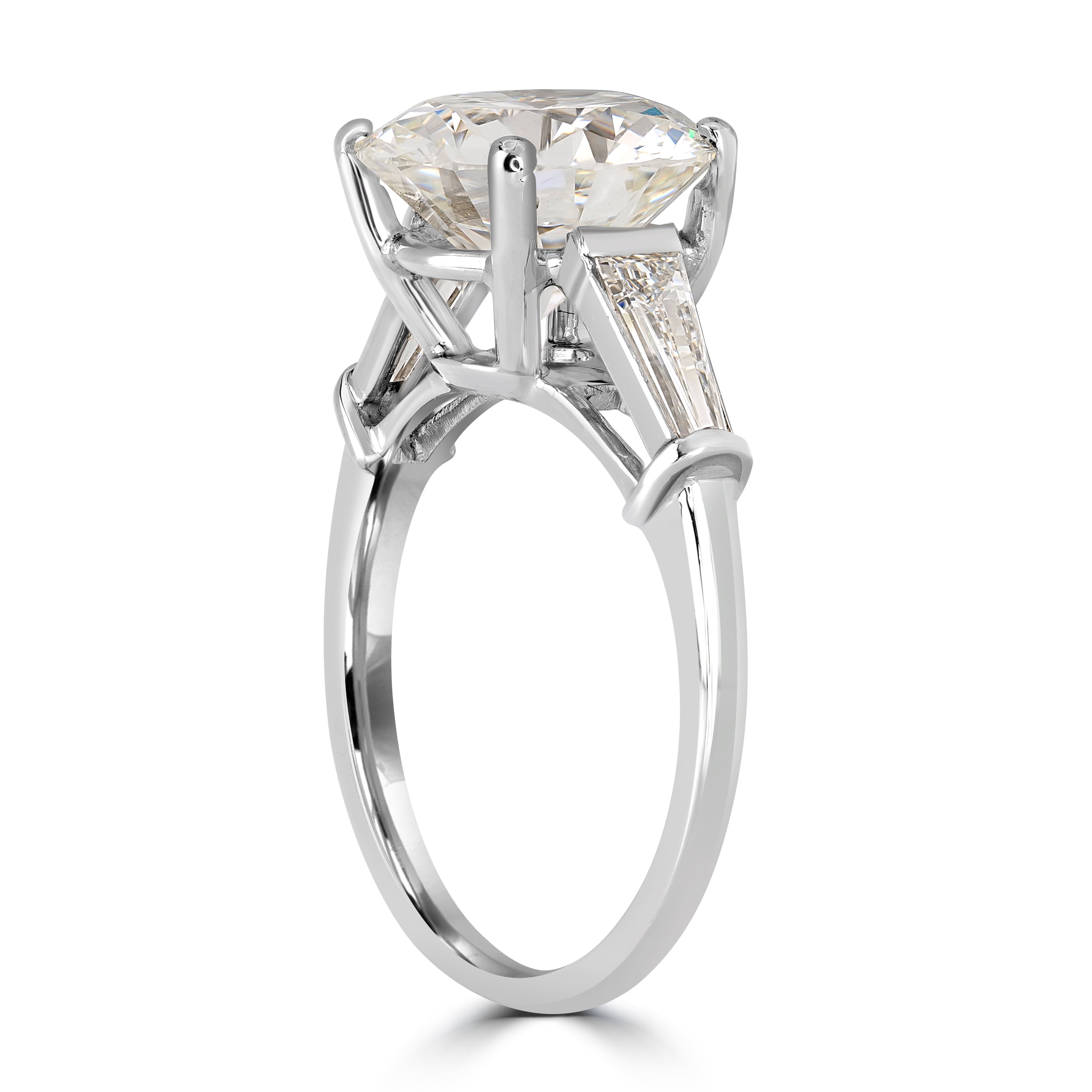 4.43 ctw Round Solitaire Engagement Ring in Platinum - GIA Certified