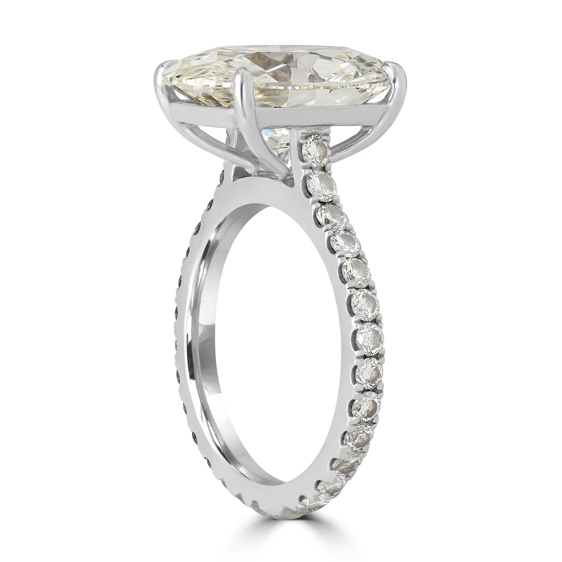 6.07 ct Solitaire Oval Shape Engagement Ring in Platinum