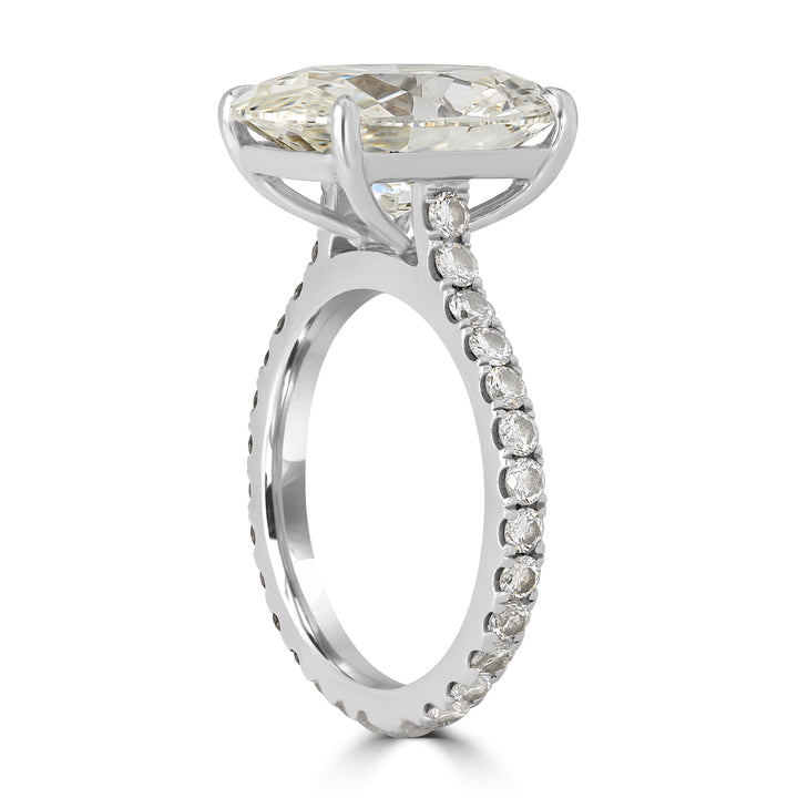 6.07 ct Solitaire Oval Shape Engagement Ring in Platinum