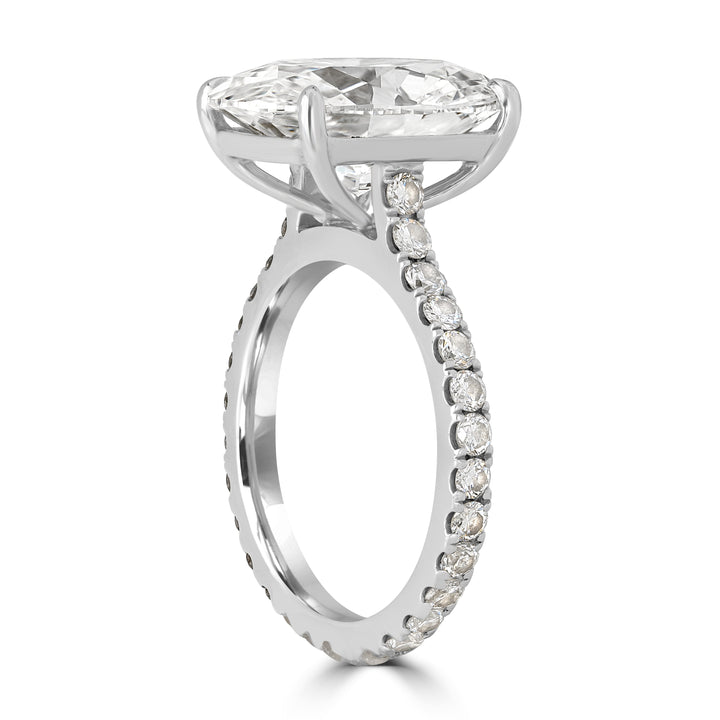 7.07 ctw Solitaire Oval Shape Engagement Ring in Platinum - GIA Certified