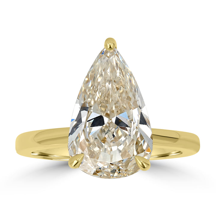 2.63 ct Solitaire Pear Shape Engagement Ring in 18K Yellow Gold