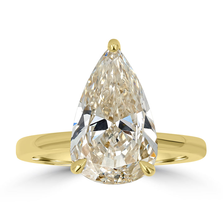 2.63 ct Solitaire Pear Shape Engagement Ring in 18K Yellow Gold