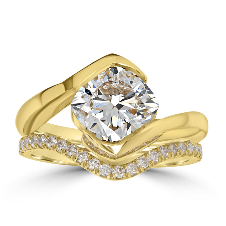 3.35 ctw  Solitaire Cushion Diamond Ring in 18K Yellow Gold