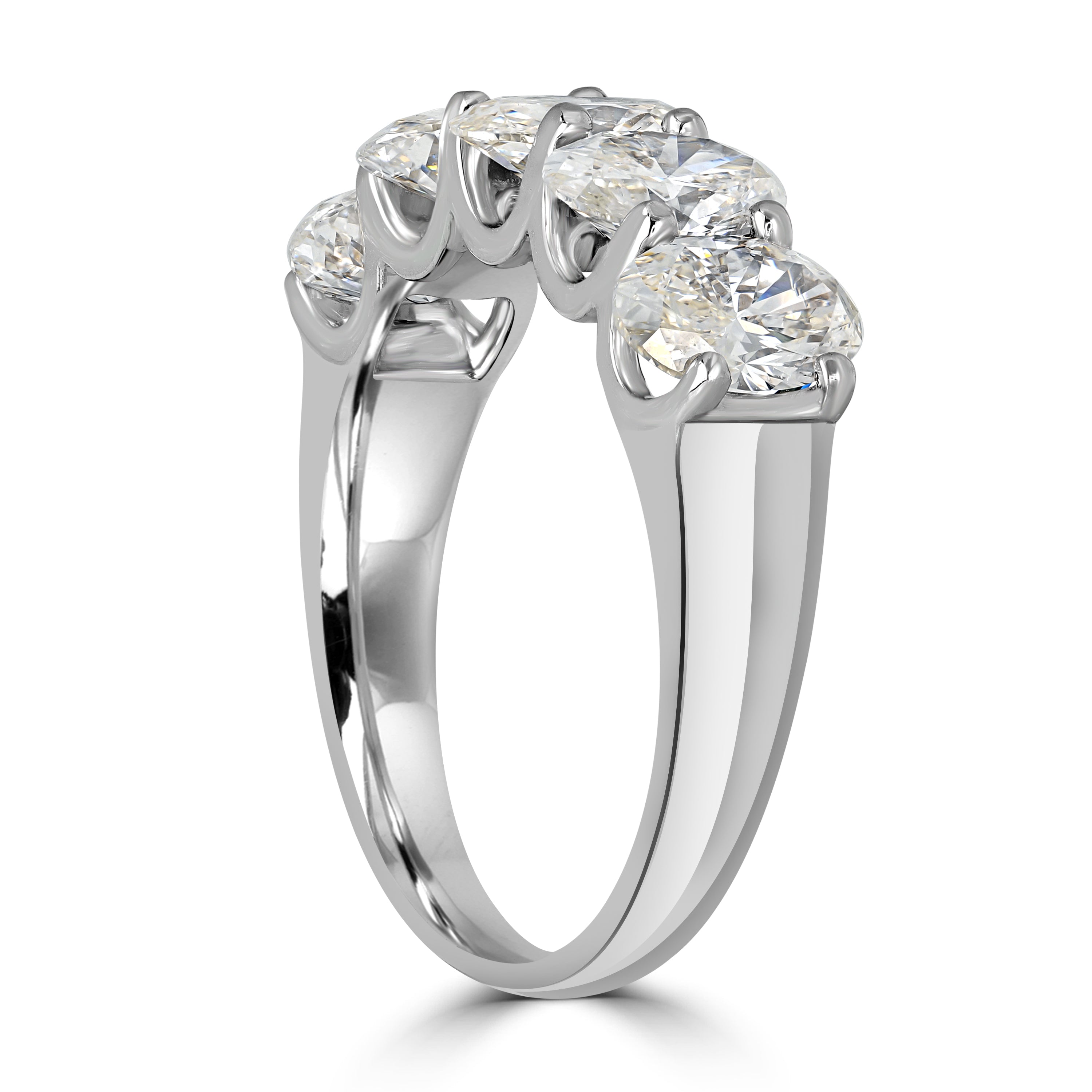 2.55 ct Solitaire Oval Shape Diamond Band Ring in 18K White Gold -  GIA Certified