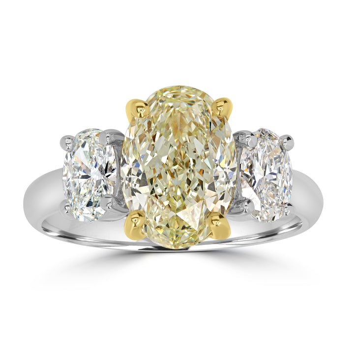 4.02 ct Solitaire Oval Three Stones Diamond Ring in 18K Yellow Gold and Platinum - GIA Certified