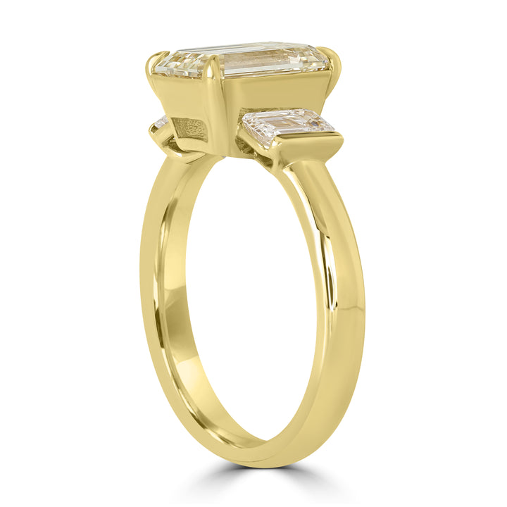 3.01 ct Solitaire Emerald Cut Diamond Engagement Ring in 18K Yellow Gold - GIA Certified