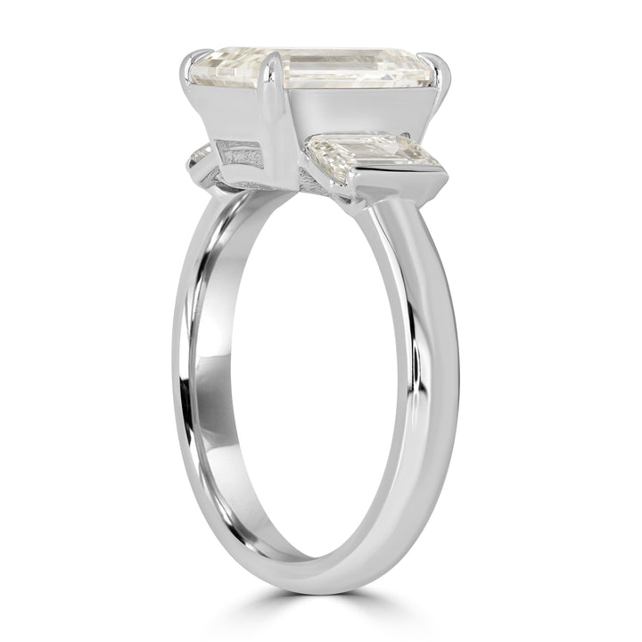 4.00 ct Solitaire Emerald Cut Diamond Engagement Ring in Platinum - GIA Certified
