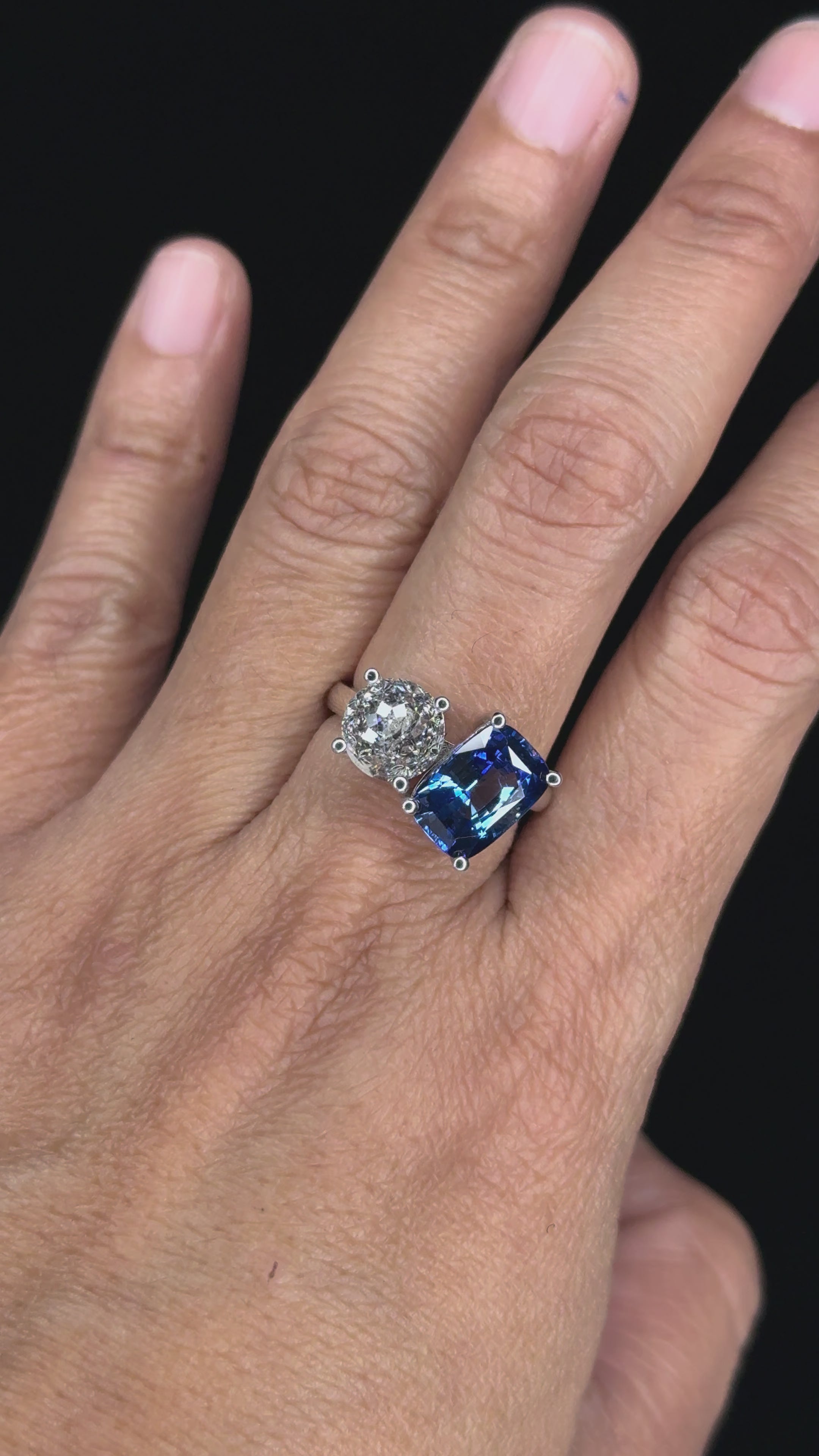 2.84 ct Diamond and 4.32 ct Sapphire Ring in 18K White Gold - GIA Certified