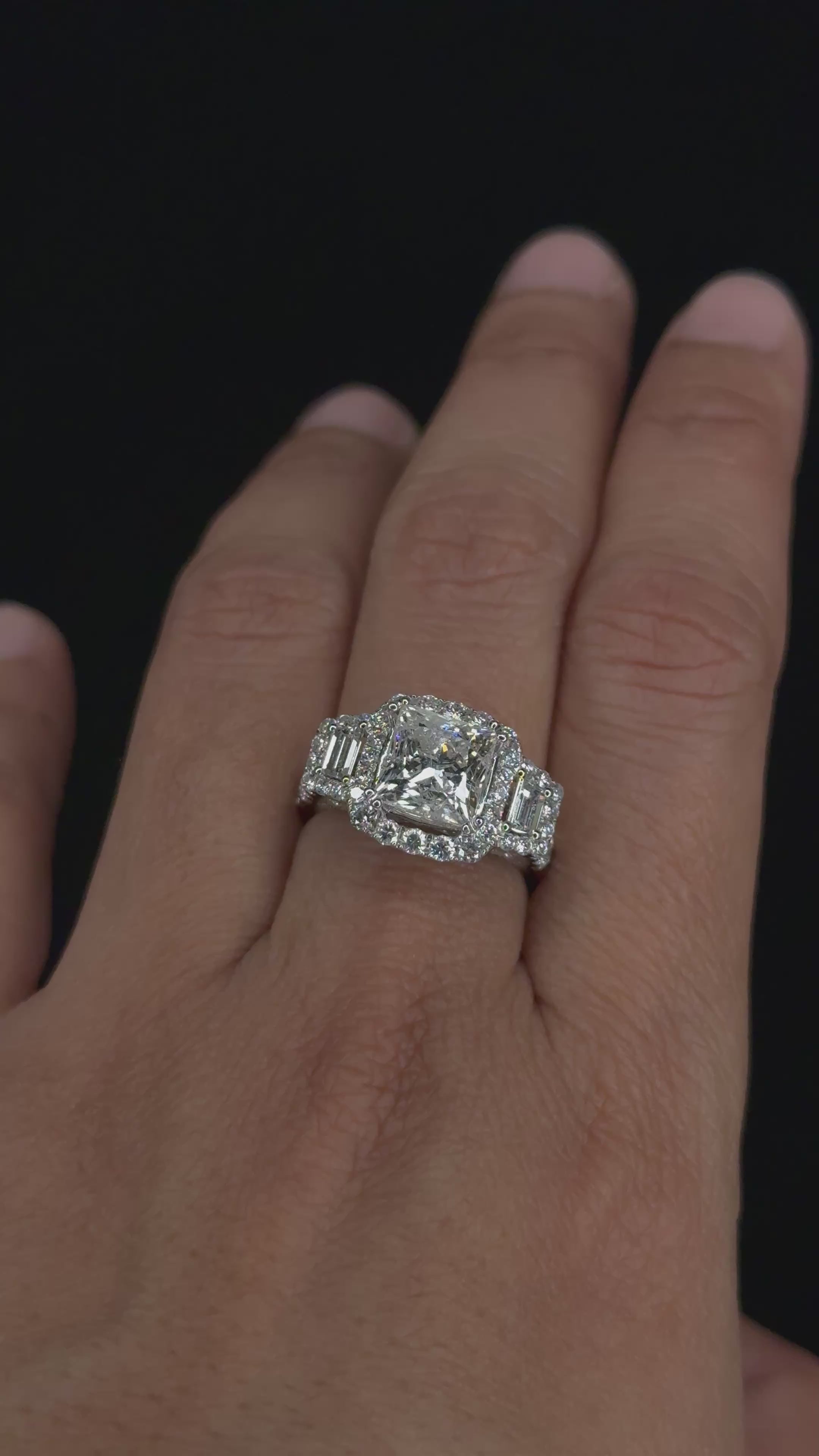 4.65 ctw Solitaire Princess Cut Diamond Engagement Ring (3.02 ct Center - EGL Certified)