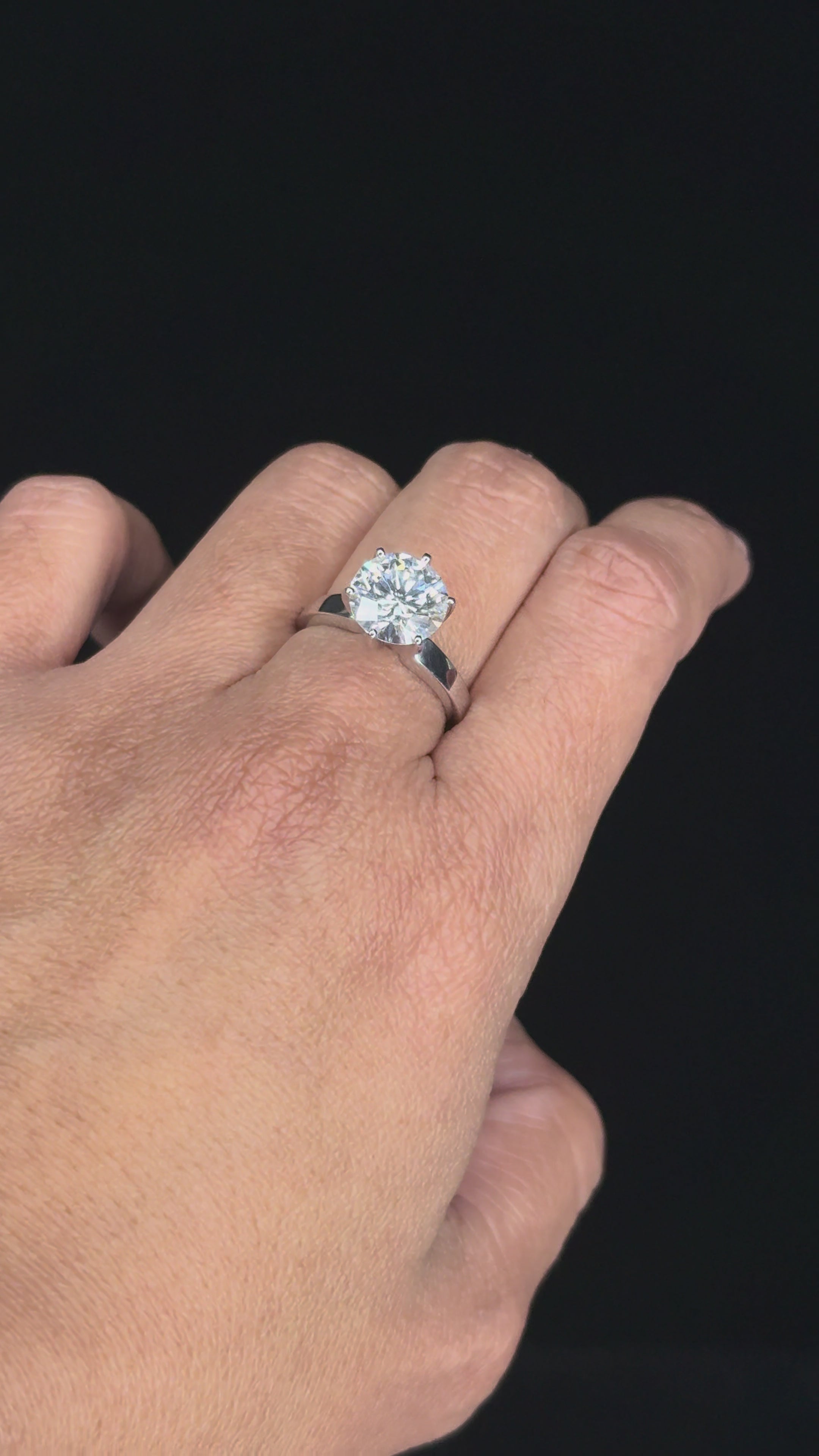 3.26 ct Solitaire Round Diamond Engagement Ring - EGL Certified