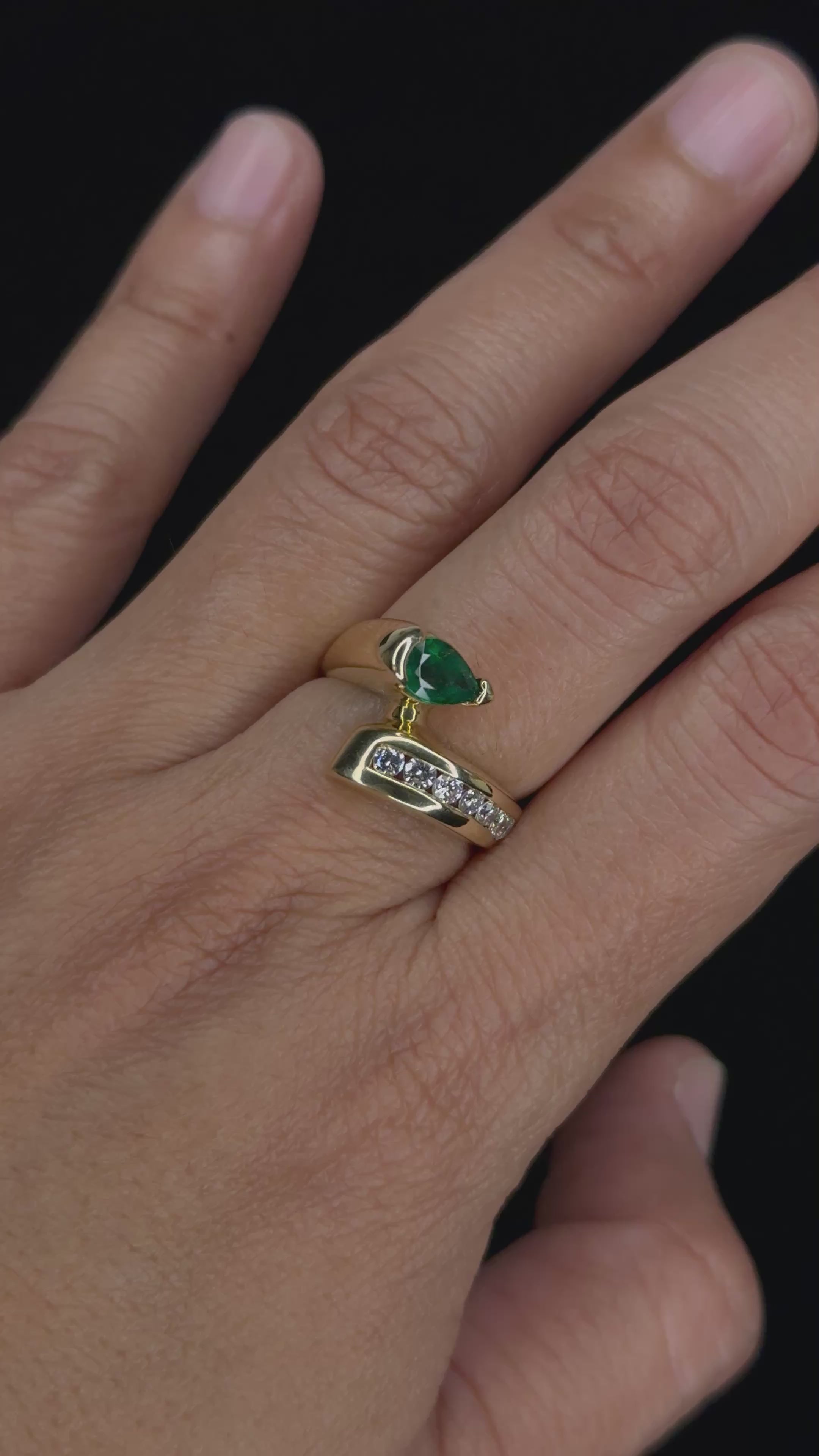 0.70 ct Emerald Gemstone & 0.38 ct Diamond Ring in 14K Yellow Gold