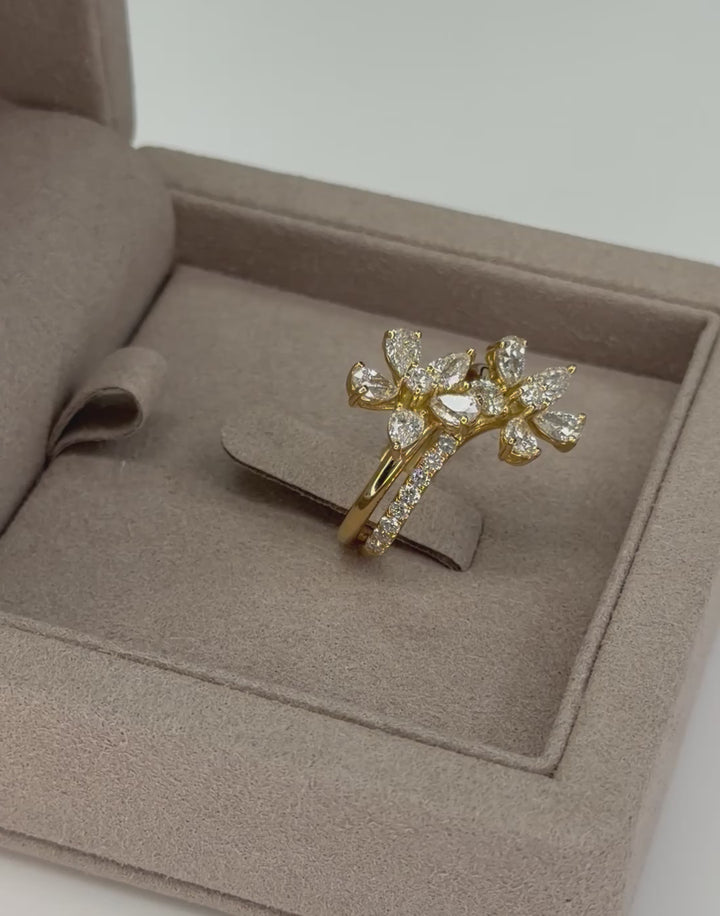 2.71 ctw Diamond Ring in 18K Yellow Gold