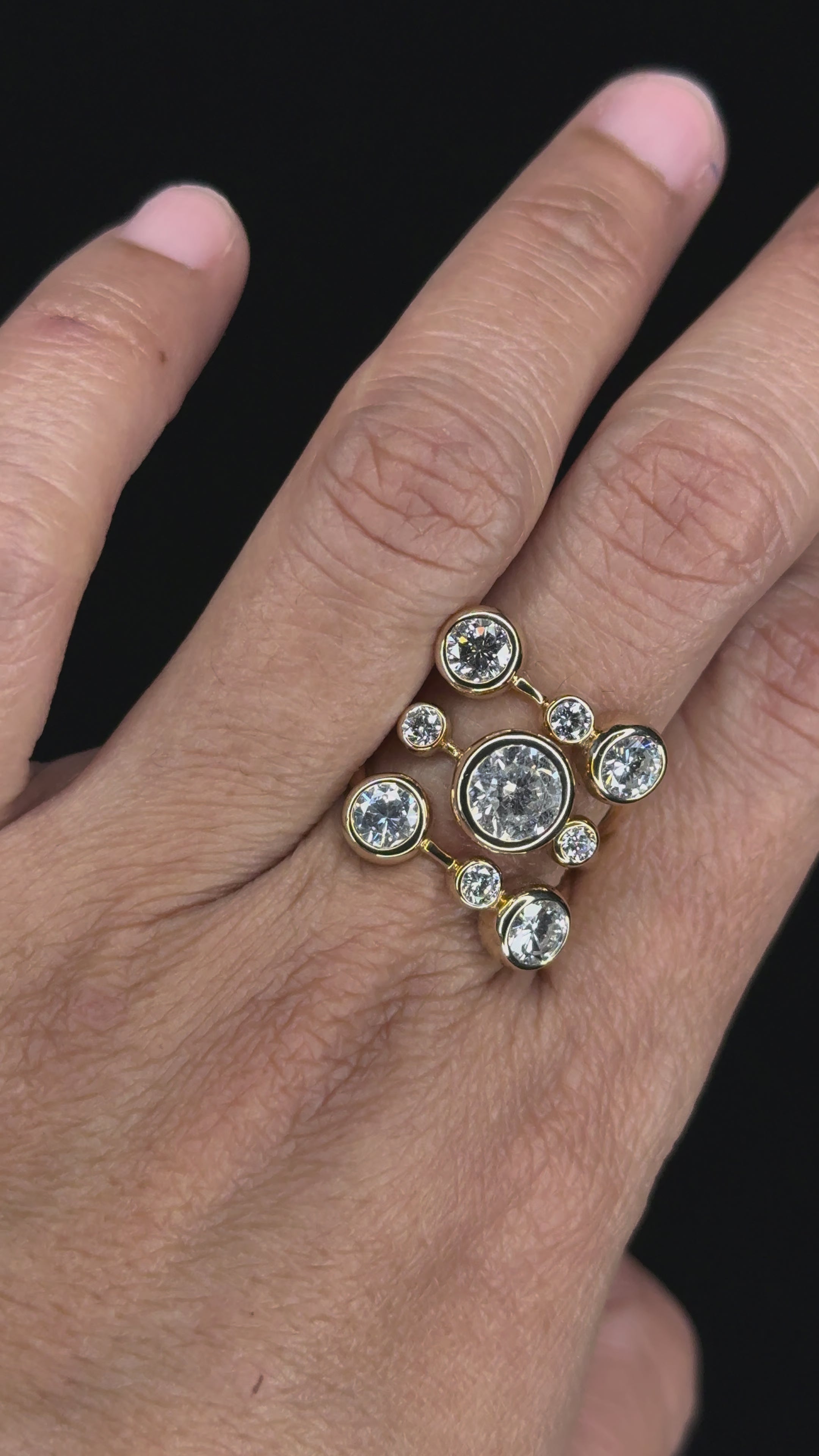 5.18 ct Round Diamond Ring in 18K Yellow Gold