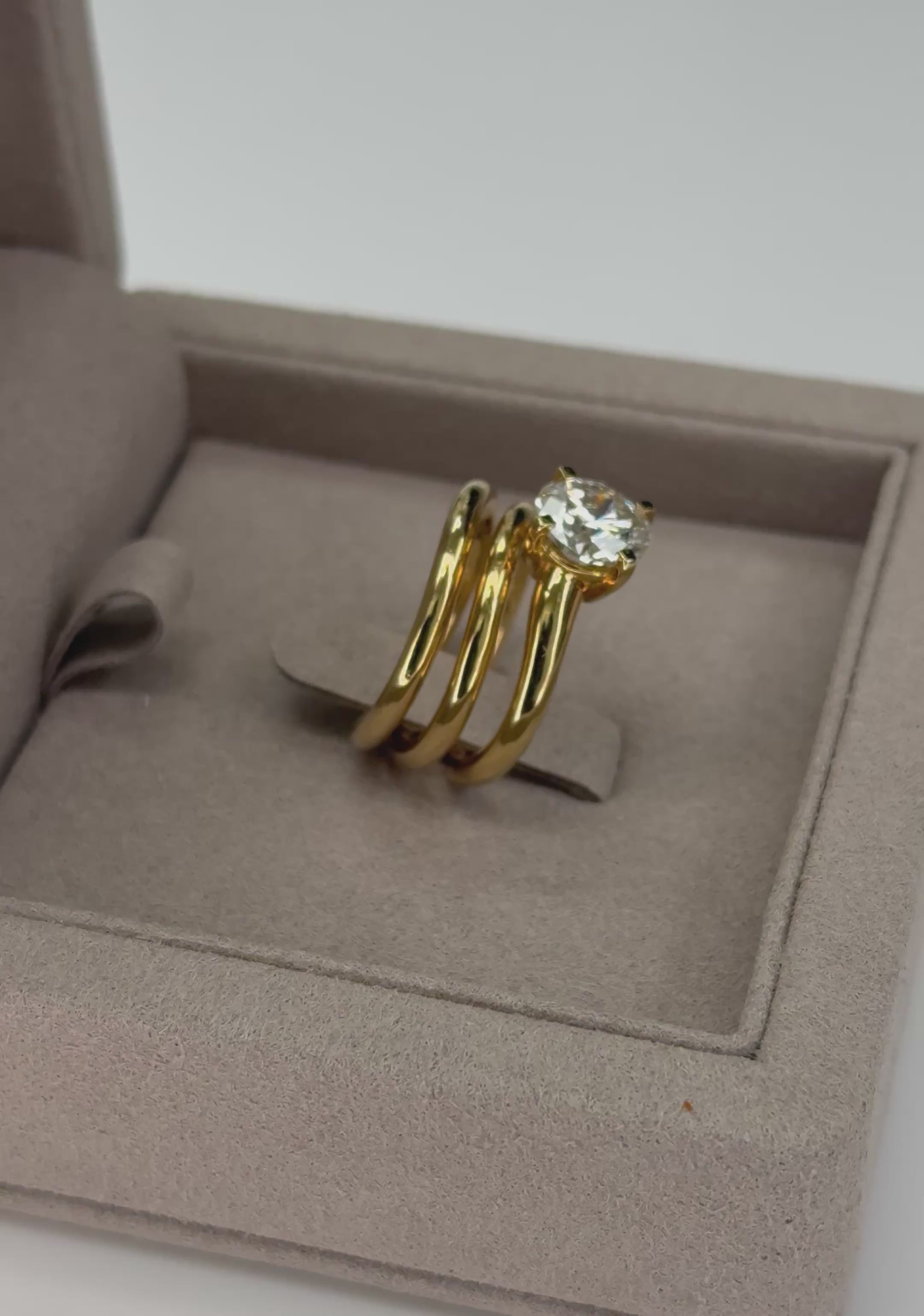 2.50 ct Diamond Ring in 18K Yellow Gold - GIA Certified