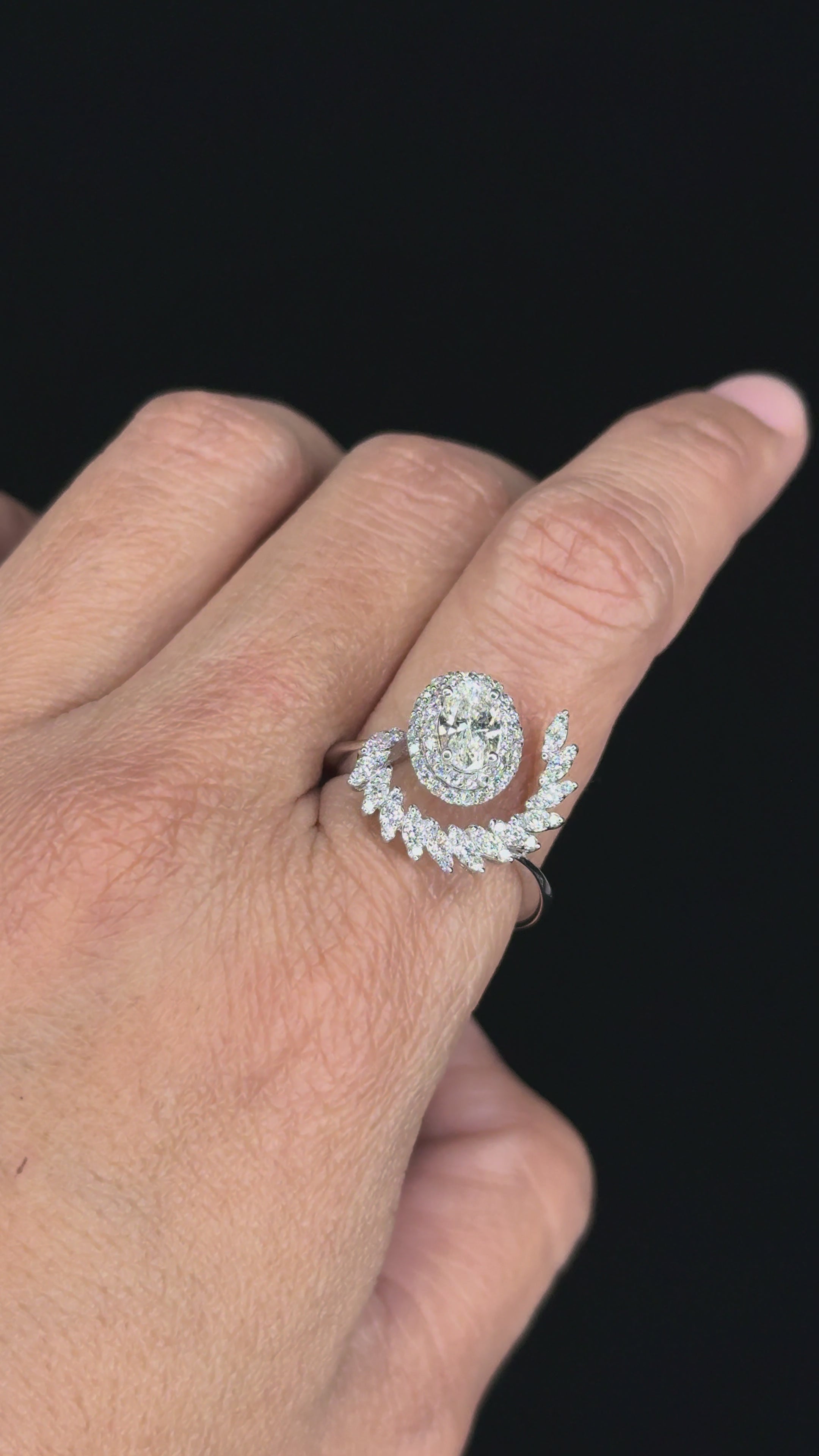 1.39 ct Diamond Cluster Ring in 18K White Gold - EGL Certified