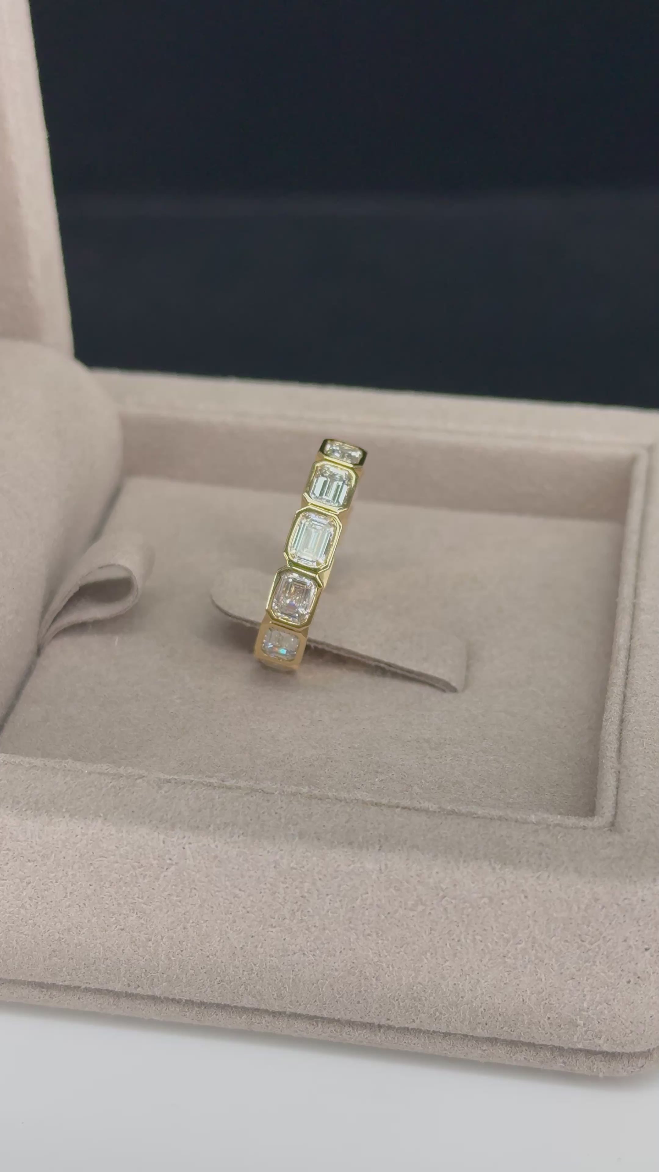 3.50 ct Diamond Ring in 18K Yellow Gold